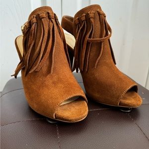 Michael Kors Sandals (Size 6.5)